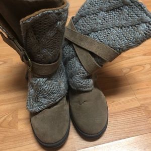 Muk Luks Sz 7 Boots